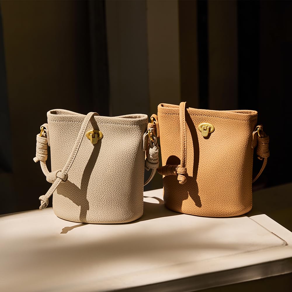 Vegan Leather Crossbody Bag with Adjustable Strap R9078