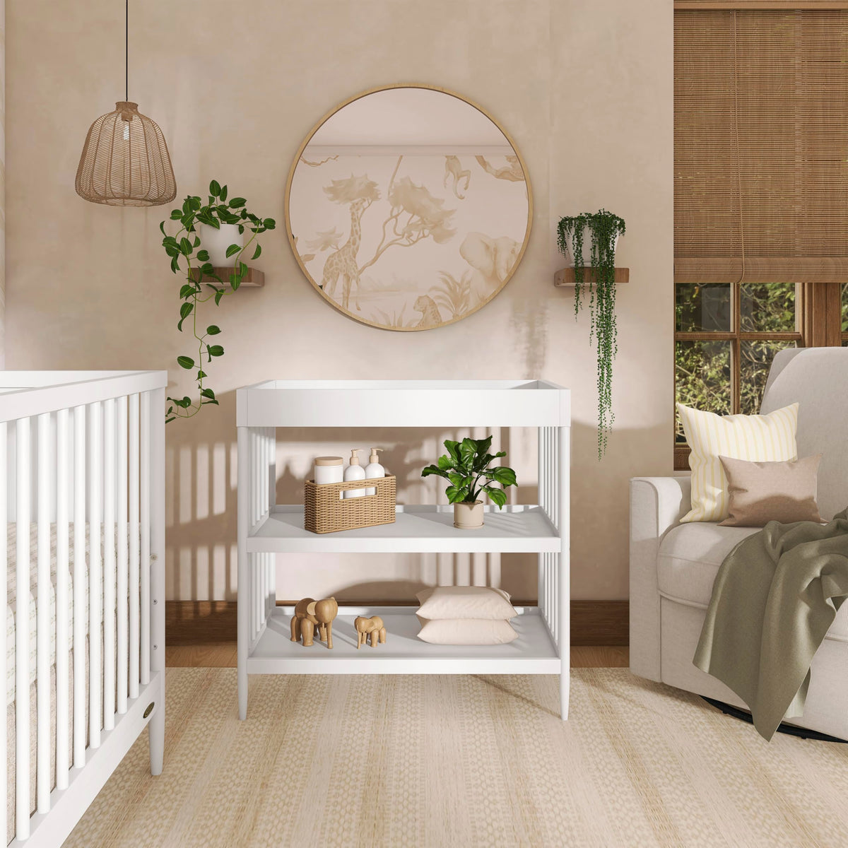 White Changing Table O1101