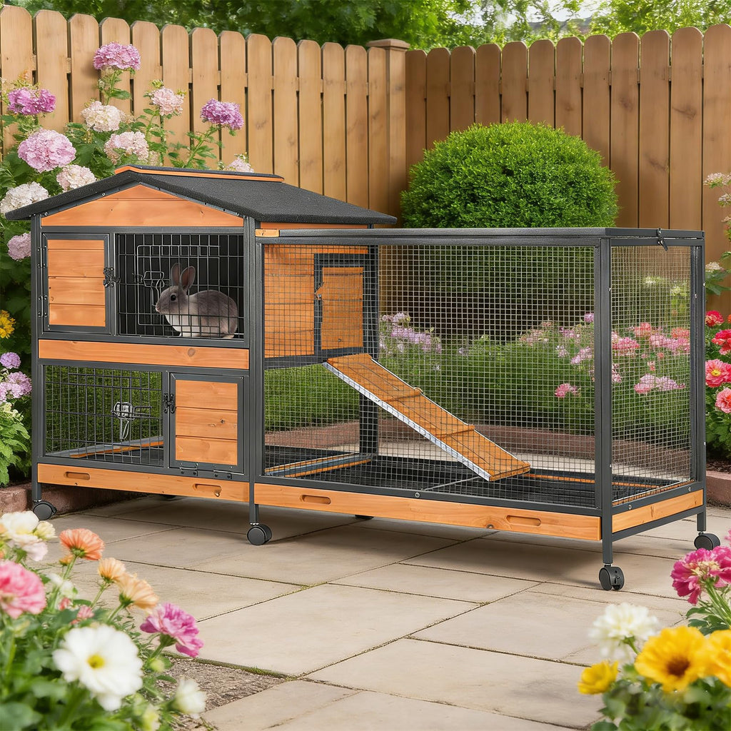 Wooden Rabbit Hutch with Wheels and Pull-Out Tray U767