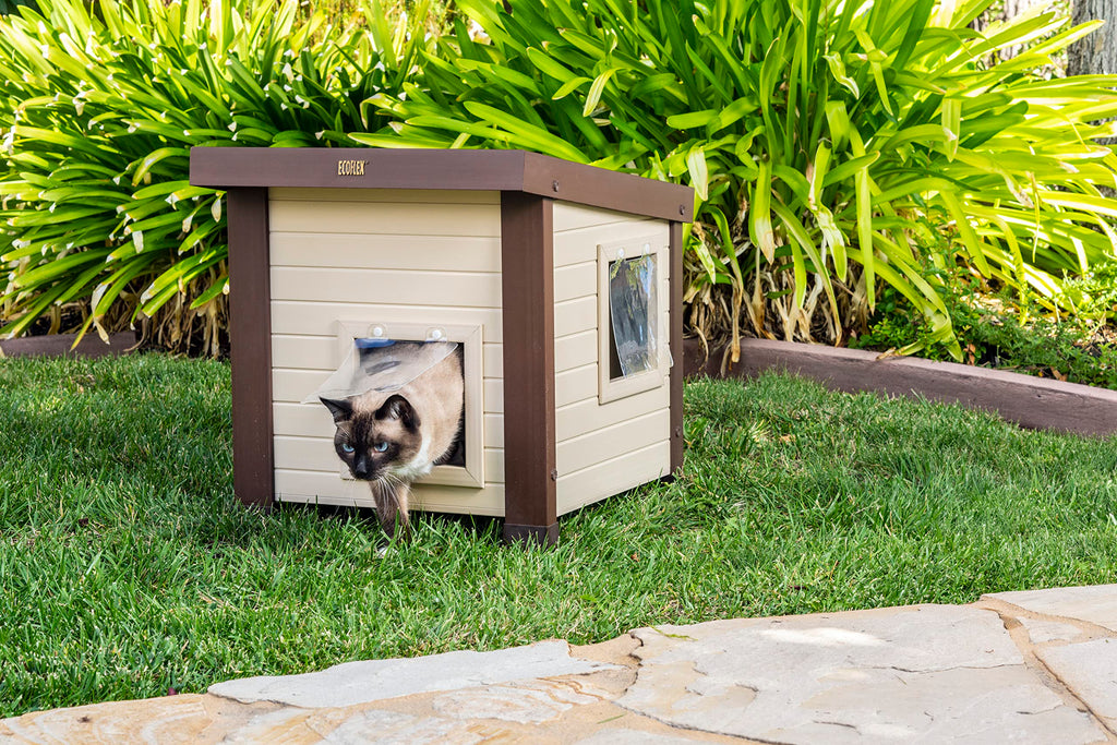 Maple Brown Outdoor Cat House T34439